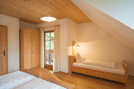 Ferienwohnung Enzian Schafzimmer