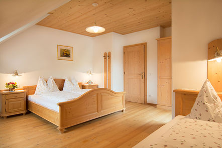 Ferienwohnung Enzian Schafzimmer