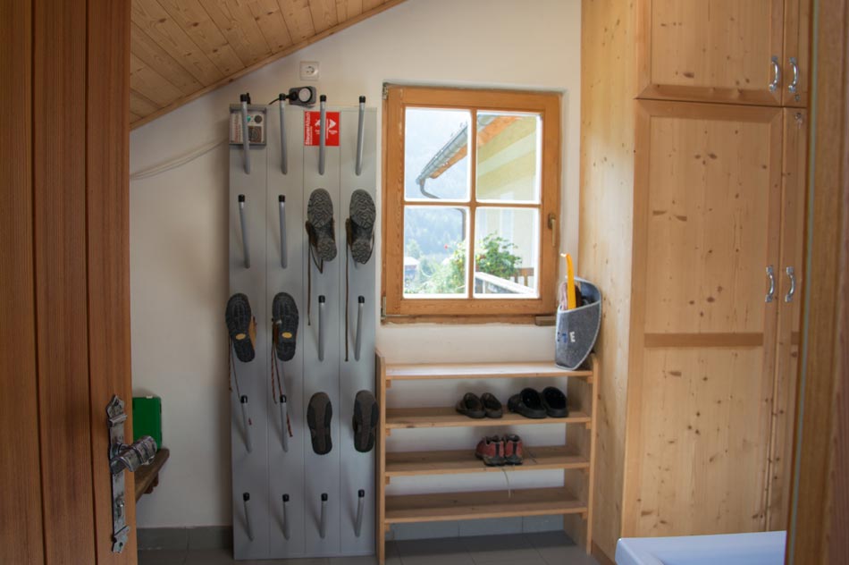 Schuhraum, Trockenraum, Waschmaschine und Trockner